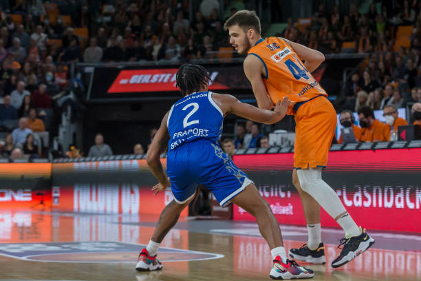 这背后隐藏 这背后隐藏