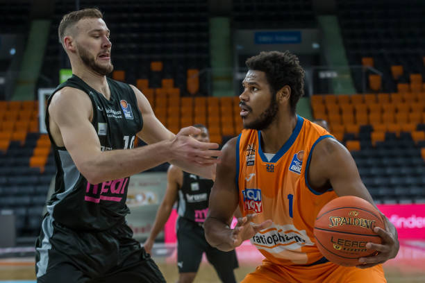 较量将把主 较量将把主